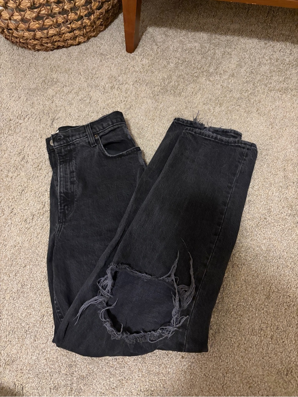 Abercrombie & Fitch Curve Love Black Distressed Jeans